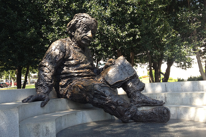 garden sculpture of Einstein